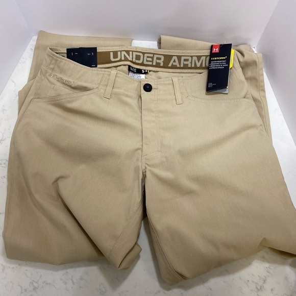 Under Armour Pants - Picture 9 of 9